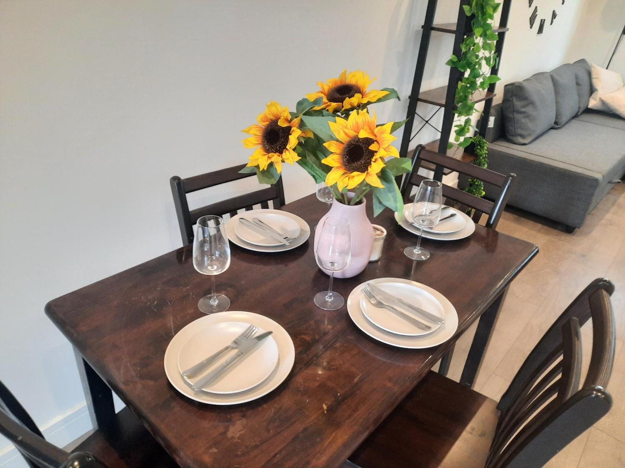 Acton Town Luxe - Spacious Modern Near Westfield & Nature, Pets Welcome! * Londen