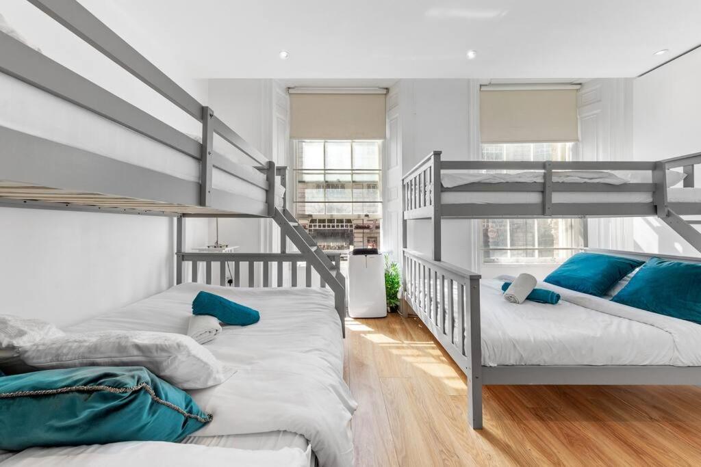 3 Bedroom Flat In Haymarket Sleeps 14 Hy1 Apartamento *