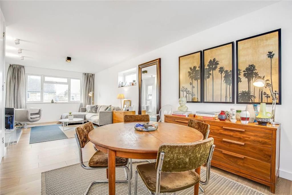 2 Bed Bright Flat In Fulham * London