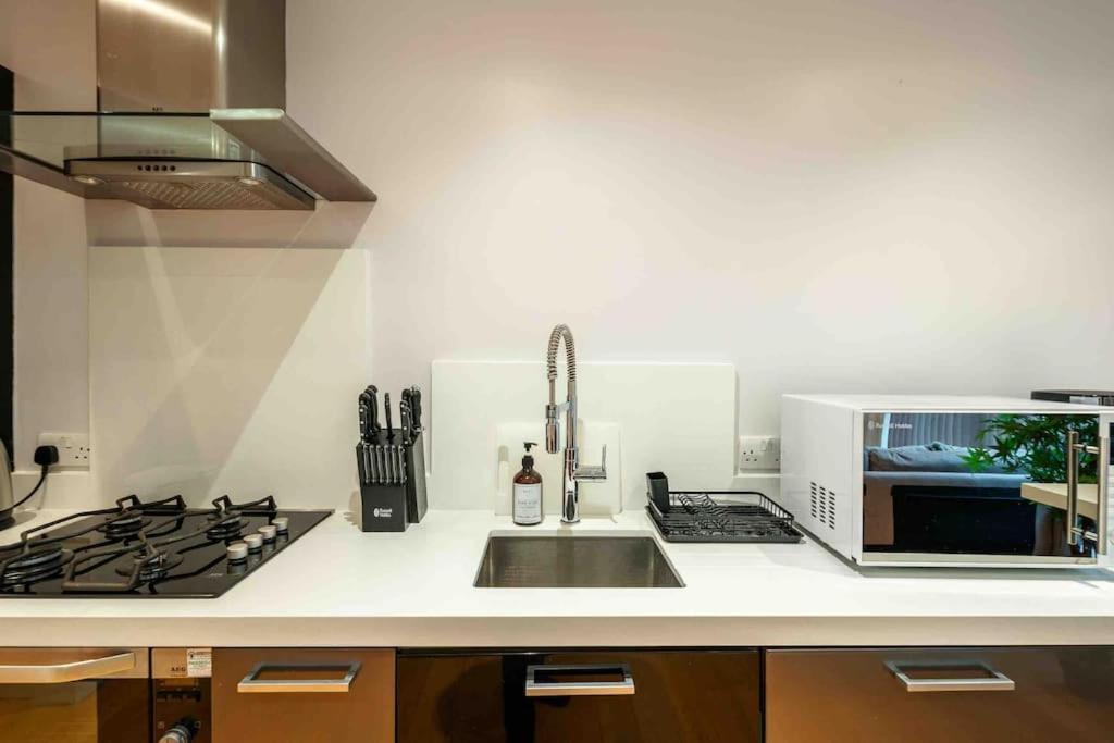 Sweet 3brs House Close To Oxford & Soho *