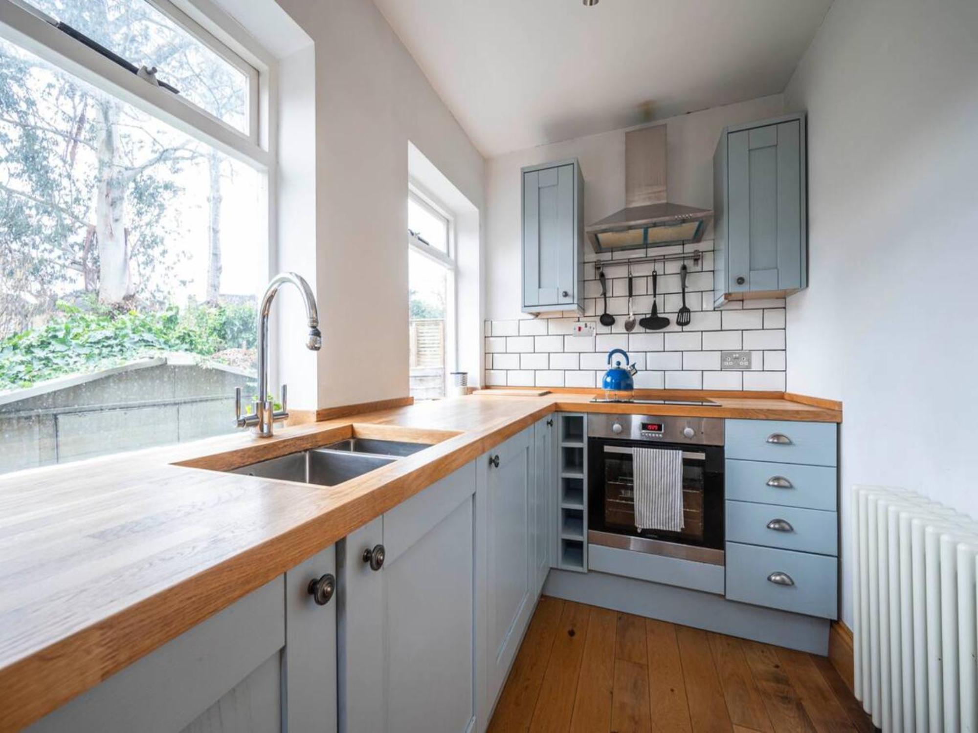 Pass The Keys Hither Ground Floor Flat With Garden * Londen