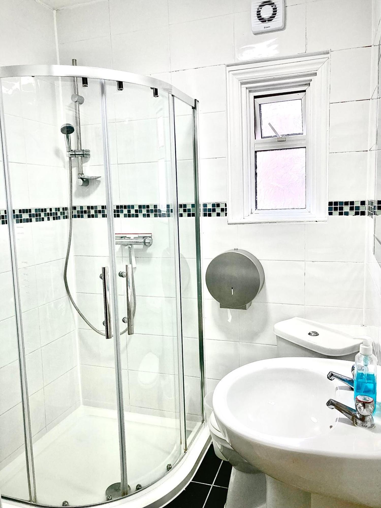 Quality And Very Good Value Private In Close To Notting Hill Zone 2 Gasthof London
