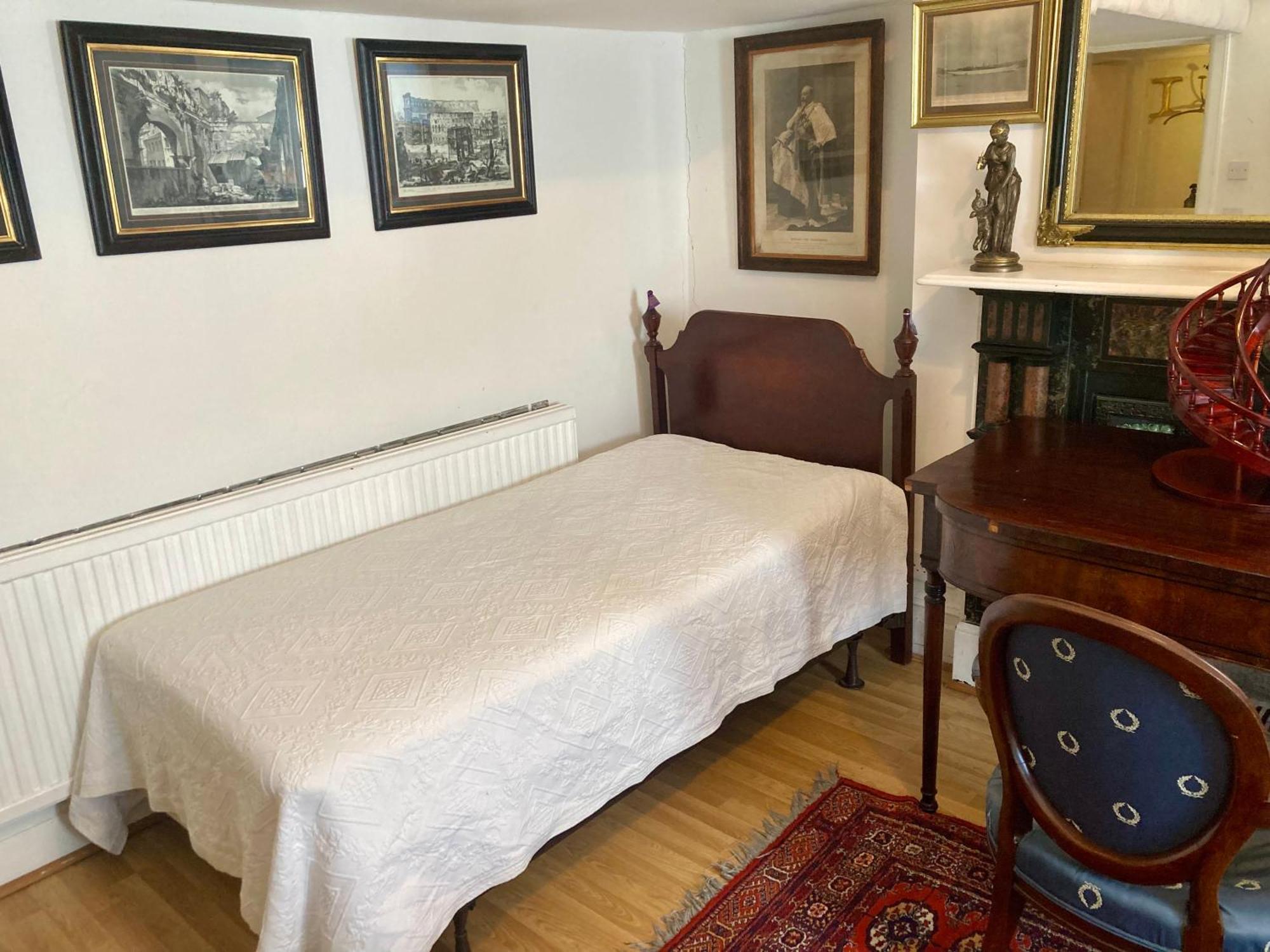 Gasthof Quality And Very Good Value Private In Close To Notting Hill Zone 2