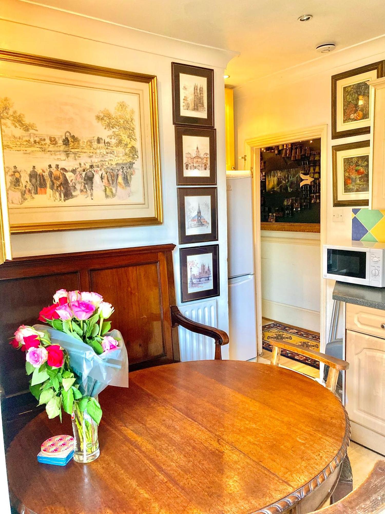 Gasthof Quality And Very Good Value Private In Close To Notting Hill Zone 2 *