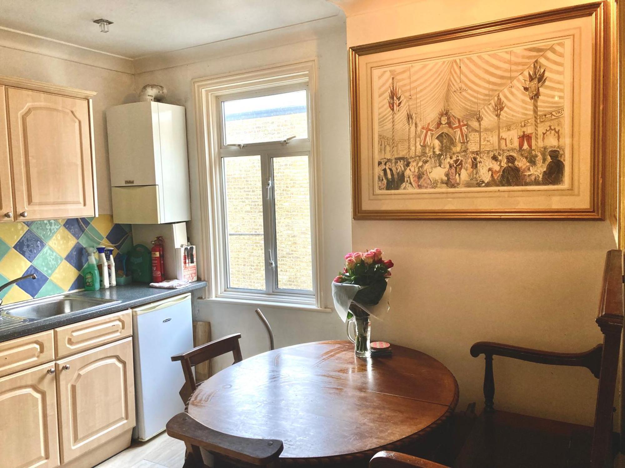 Quality And Very Good Value Private In Close To Notting Hill Zone 2 Gasthof *