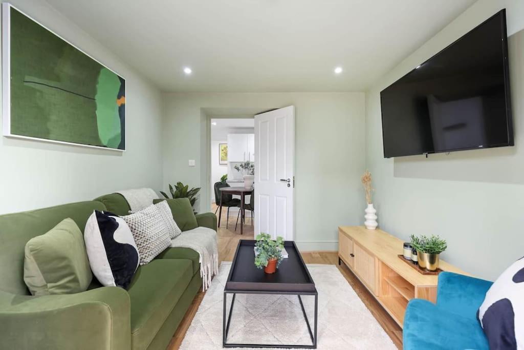 Classy&stylish 2 Bed Flat Near Camden Appartement Londen