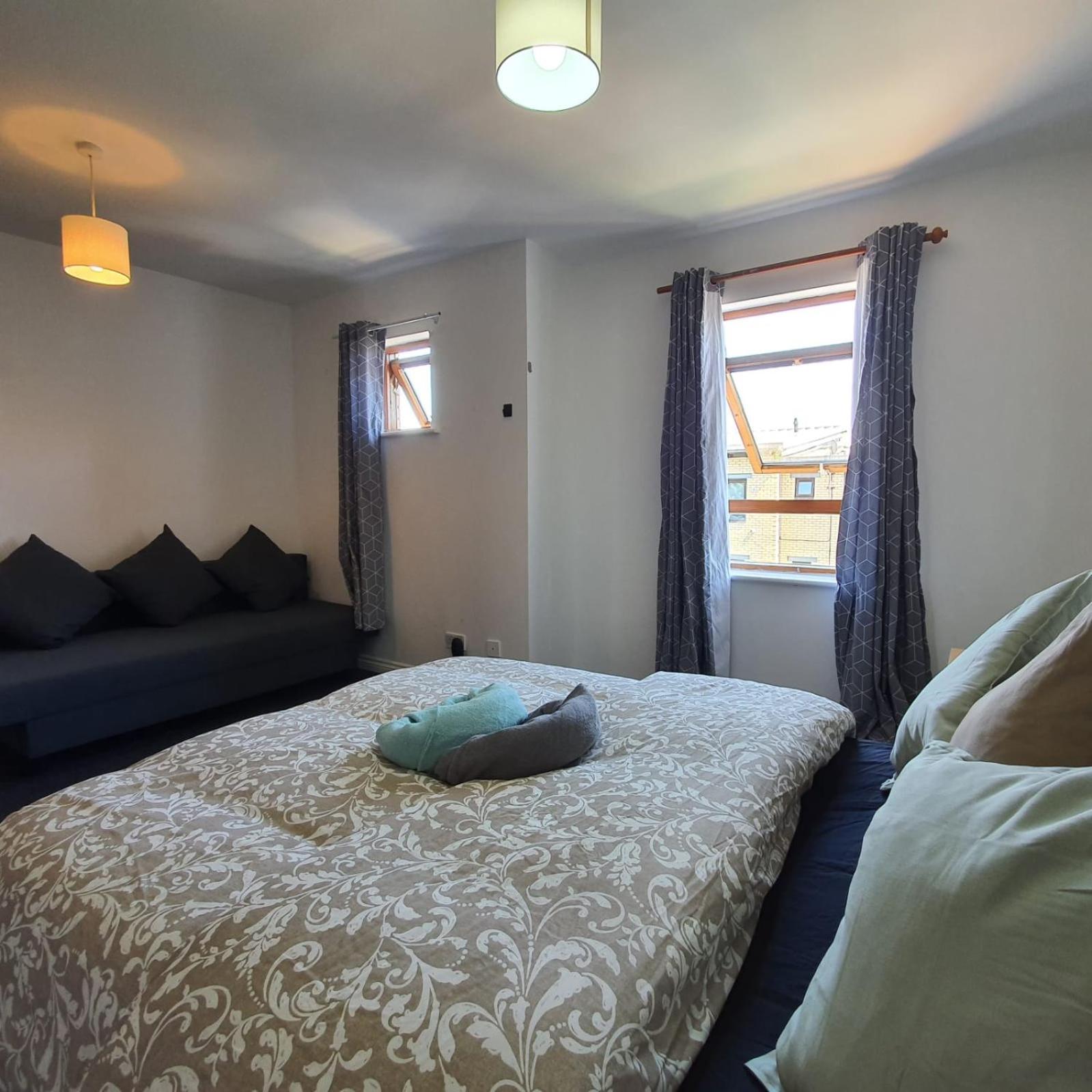 Guest house Saints London