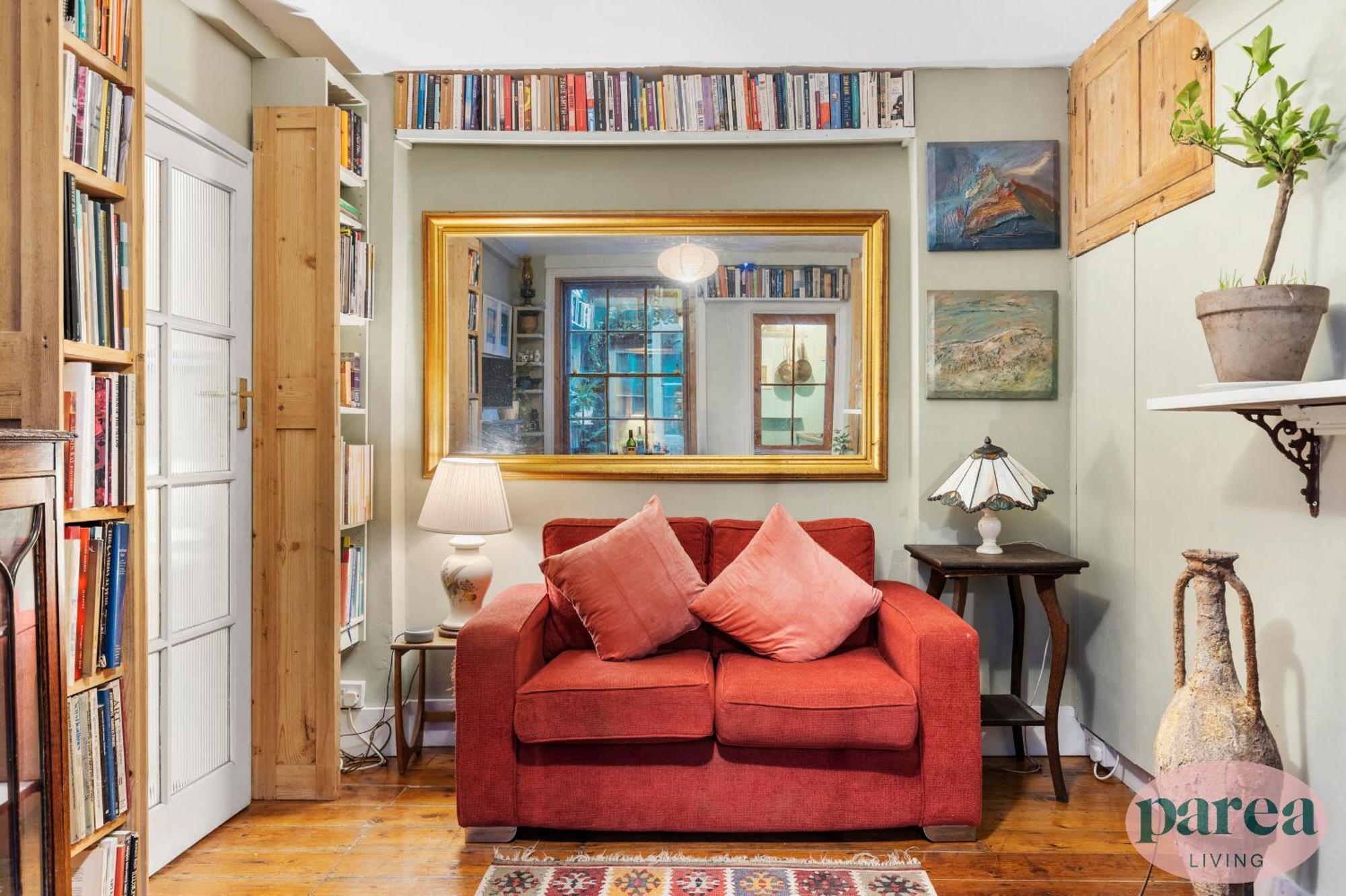 Parea Living - Cosy 1-bed Artistic Flat At Newington Appartement Londen