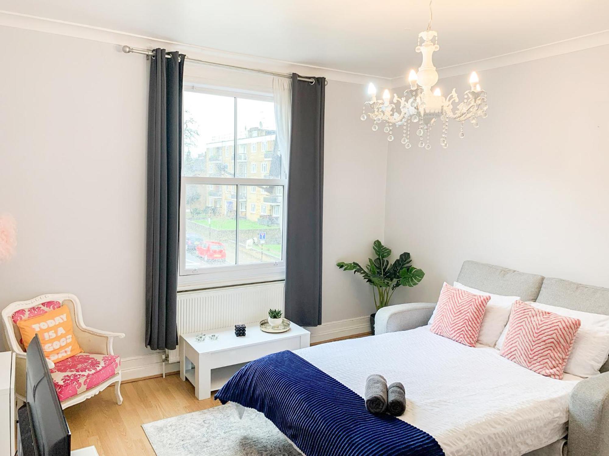 Enticing 2 Bedroom Flat With Mini-garden In Hackney, Lower Clapton * London