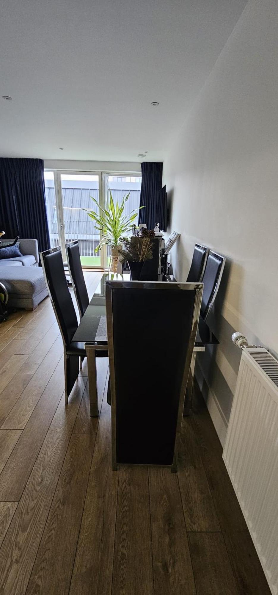 A Private En-suite Bedroom In Bromley-by-bow * London