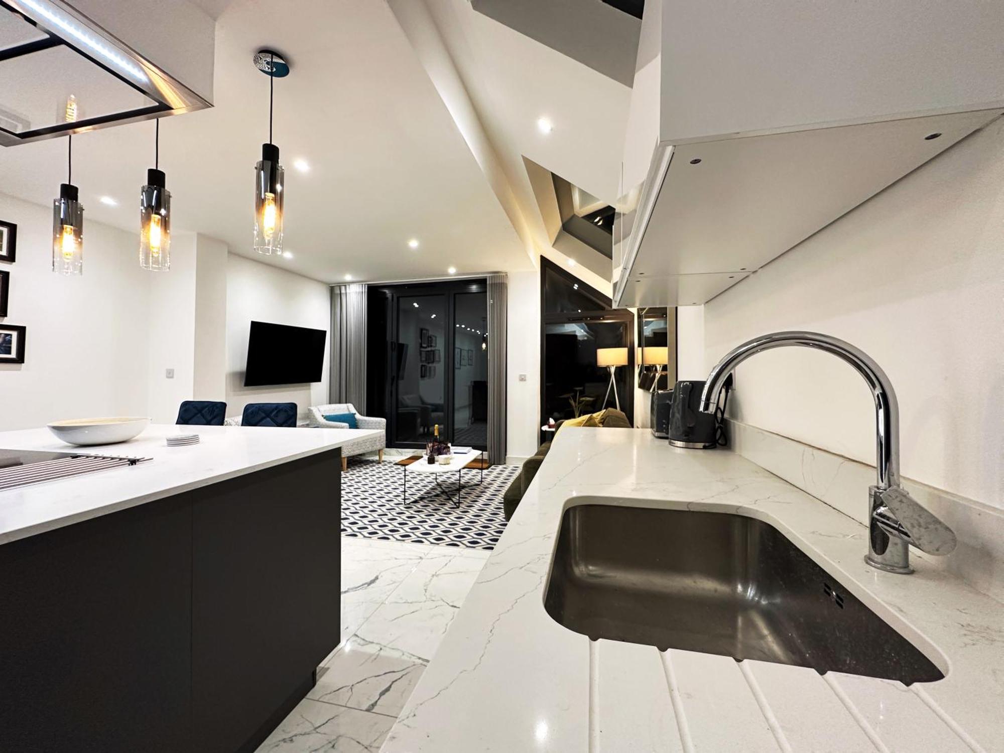 Nancy's Place In Notting Hill - 2 Double Beds, Ideal For Families Apartment