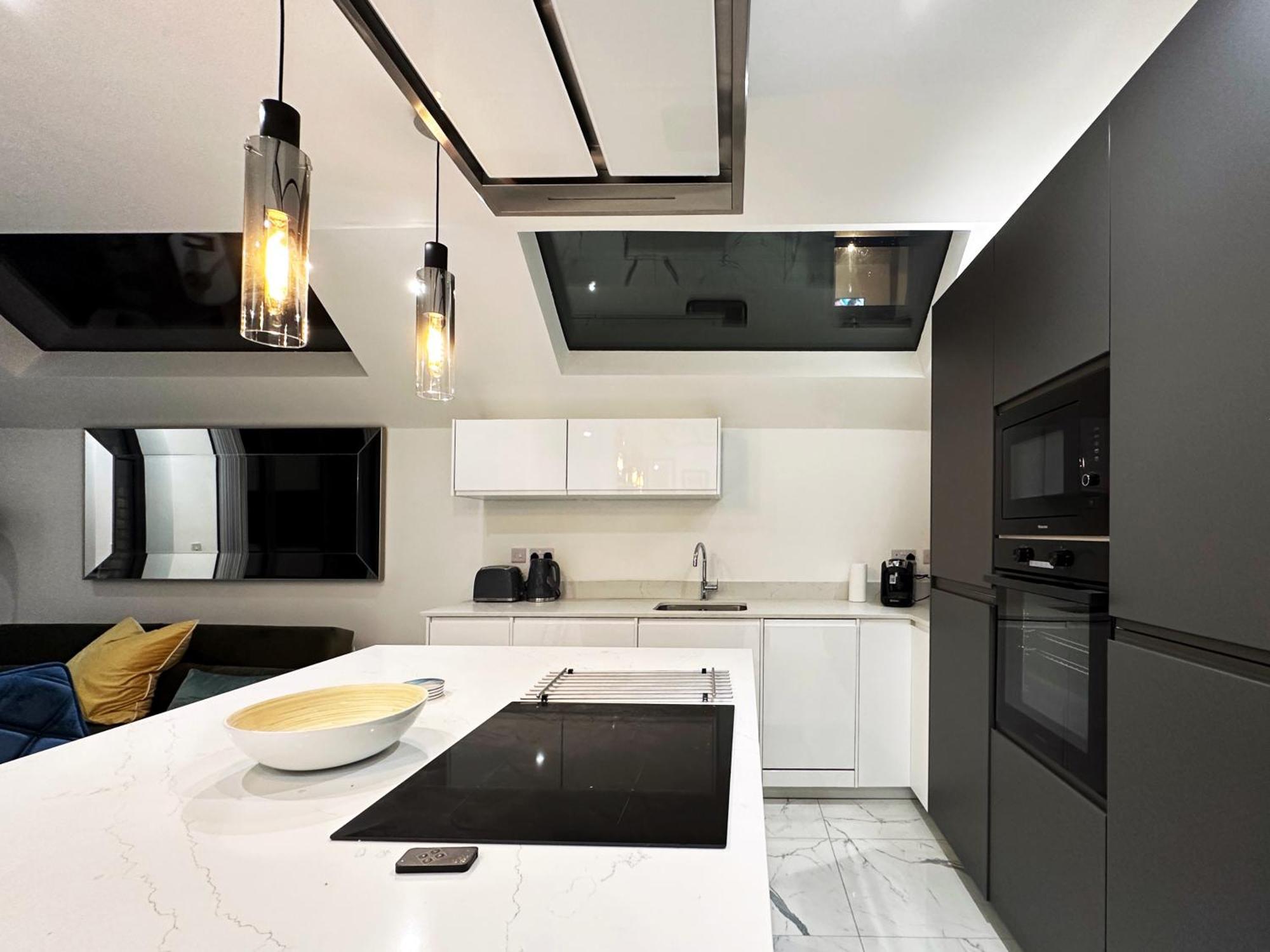 Nancy's Place In Notting Hill - 2 Double Beds, Ideal For Families Apartment *