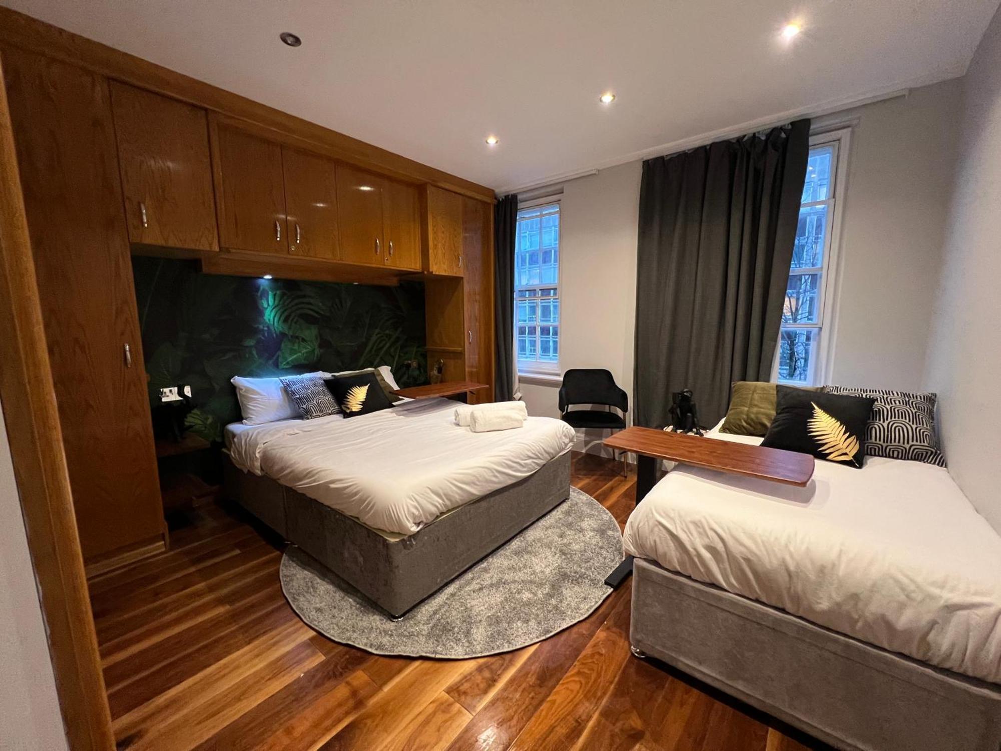 Hyde Park, Oxford St - 2 Bed, 3bath - Lift * London