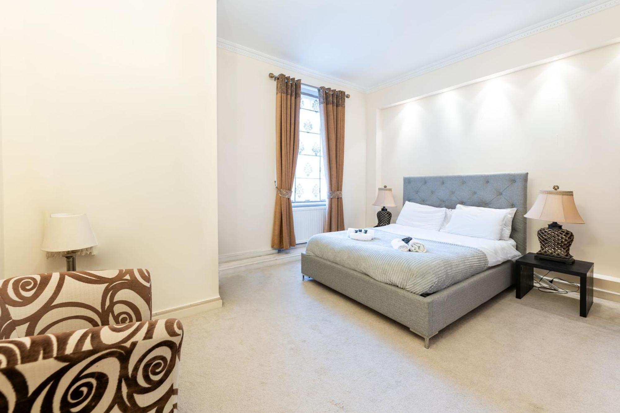 Luxury 4 Bedroom Flat In Sussex Gardens Appartement *