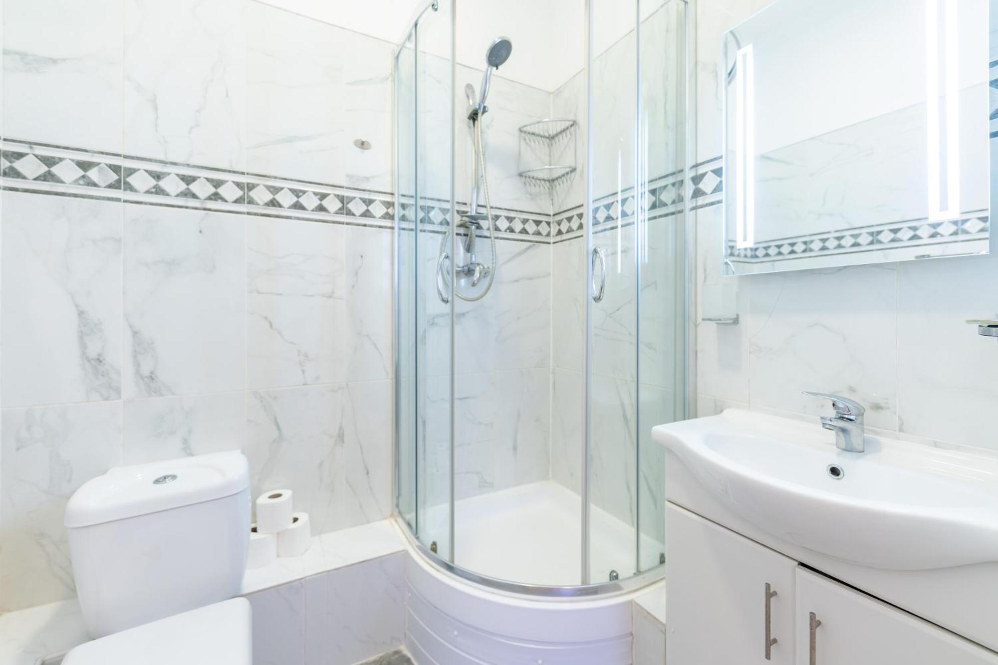 Appartement Luxury 4 Bedroom Flat In Sussex Gardens *