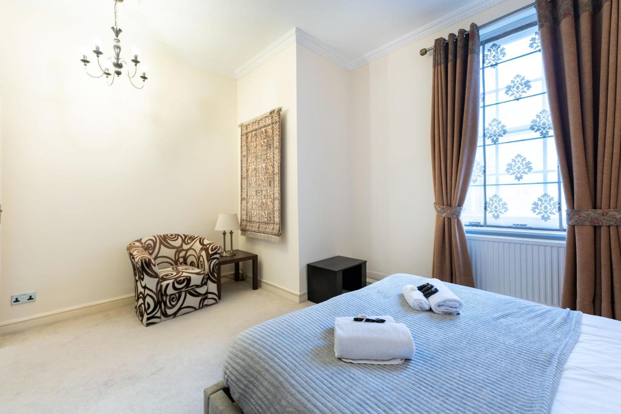 Appartement Luxury 4 Bedroom Flat In Sussex Gardens *