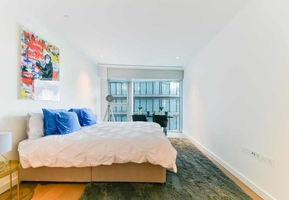 Luxury 3 Bedroom Battersea Power London
