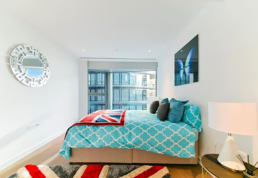 Apartment Luxury 3 Bedroom Battersea Power London