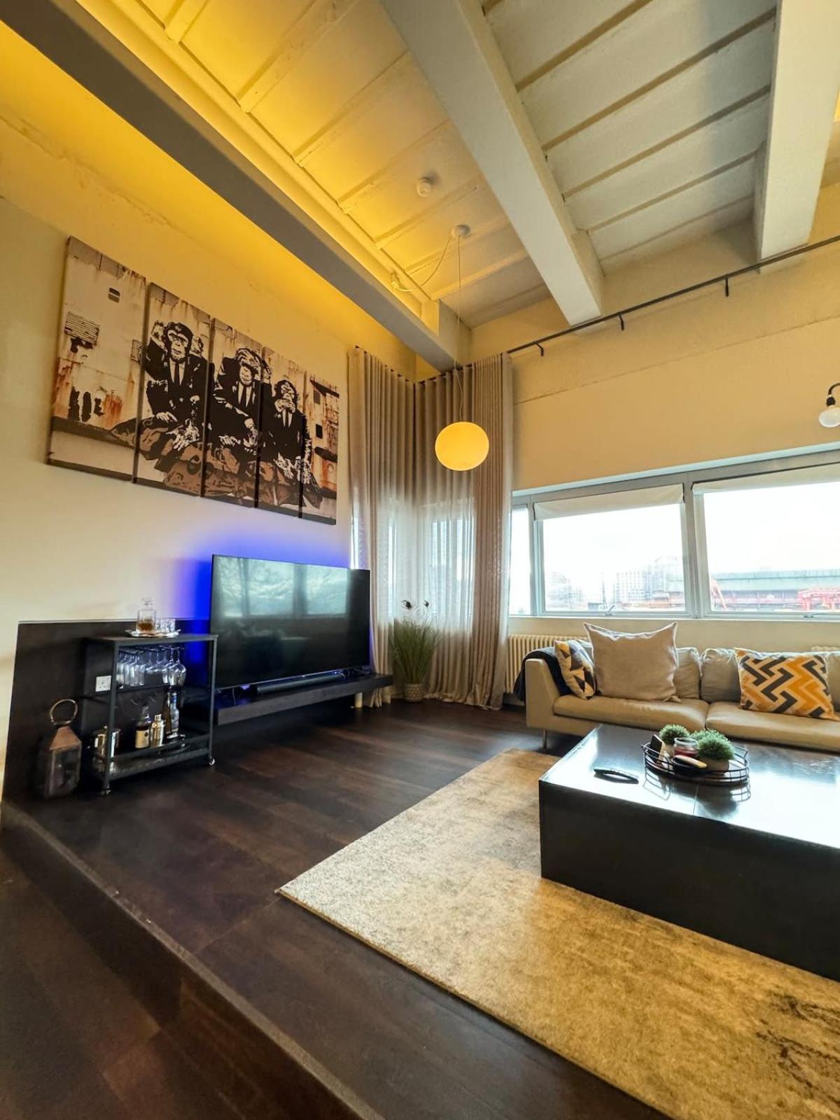 Apartment Industrial-chic 1bd Loft By The River Fulham!