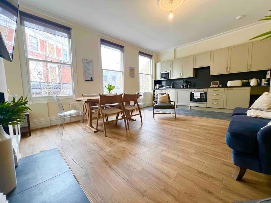 Apartment 4 Bed Apartment- Archway Station