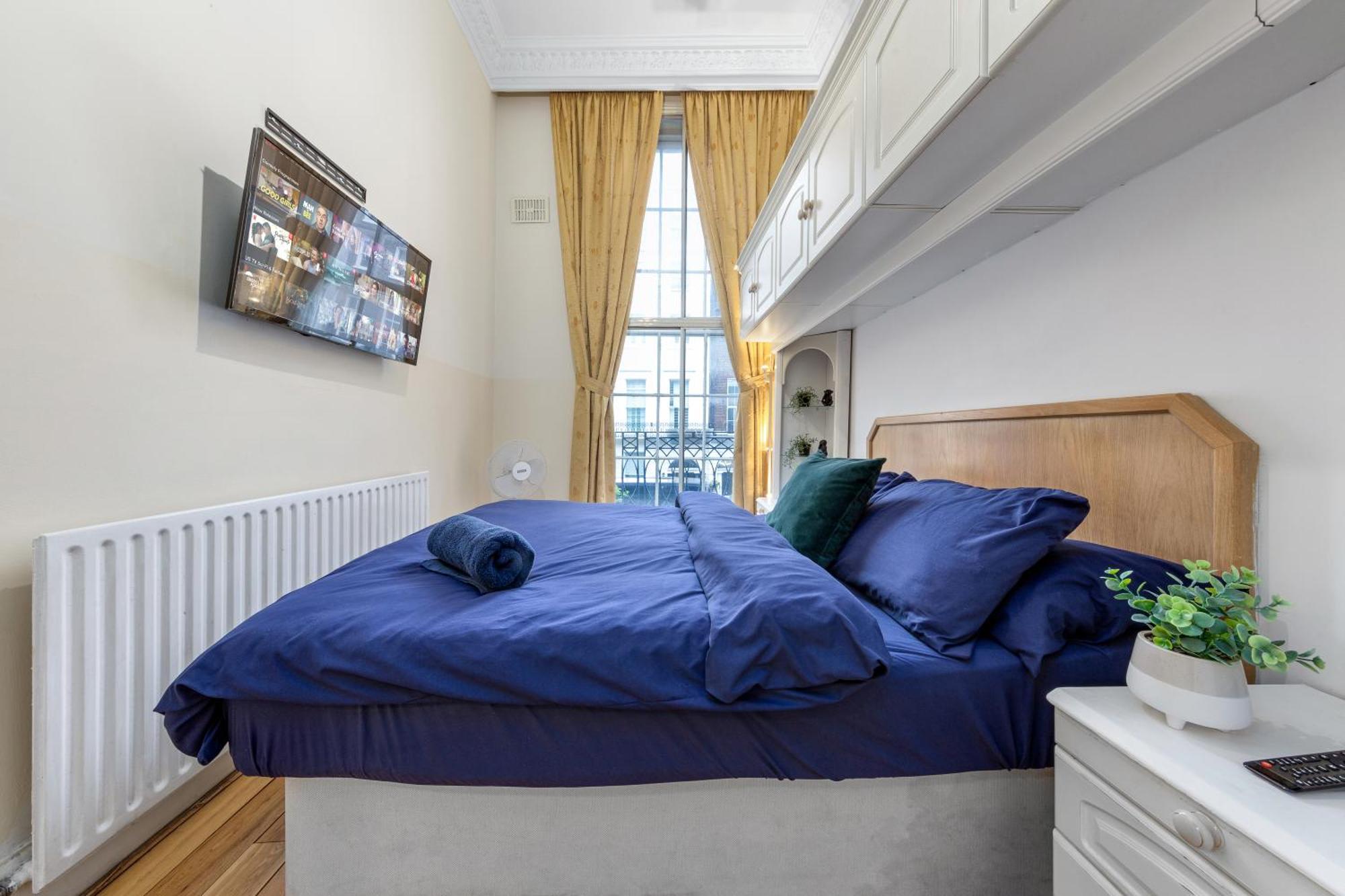 Baker 204 Apartment