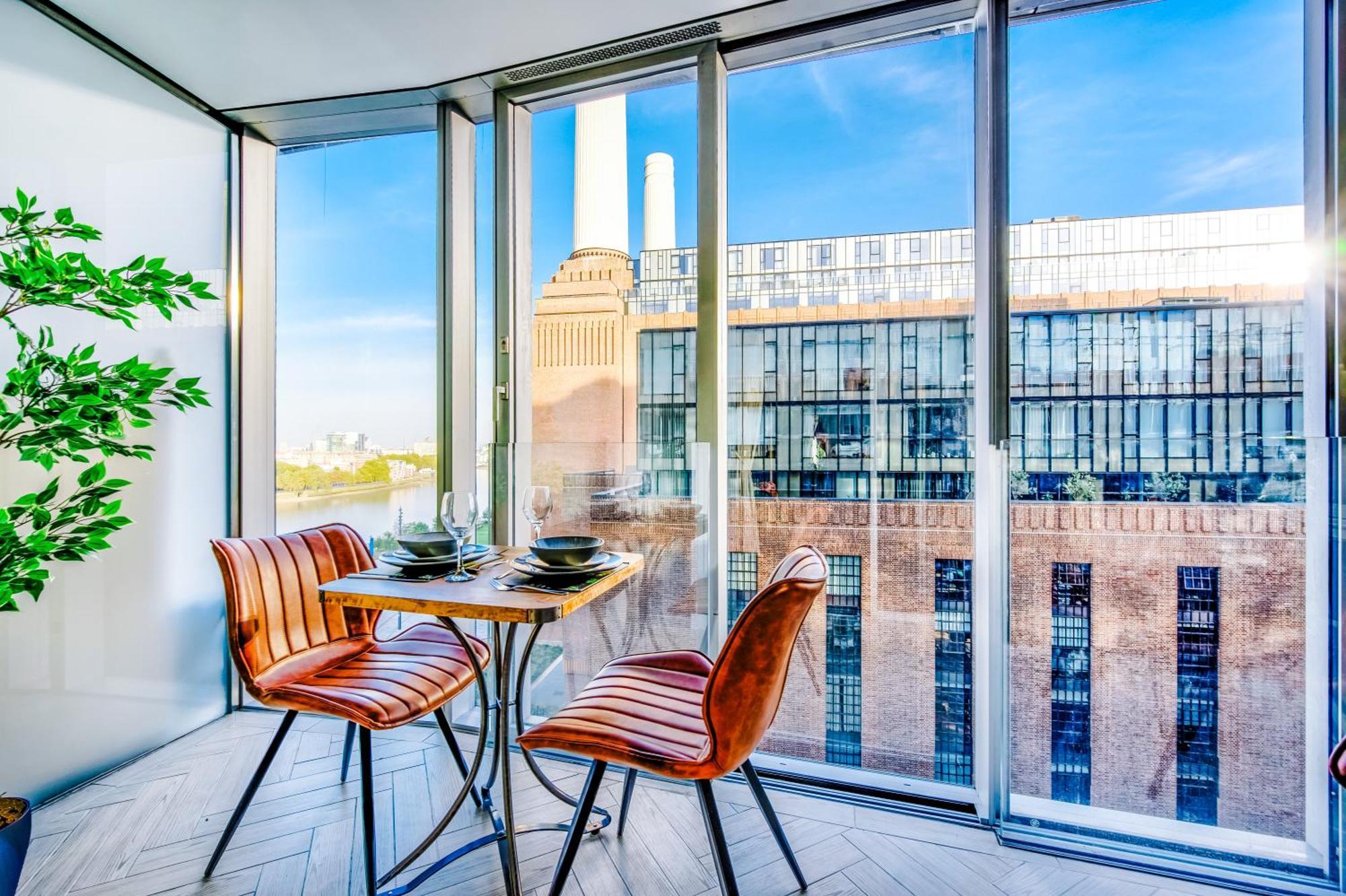 Stunning 2-bed In By 53 Degrees Property, Centre, Amazing Views! *