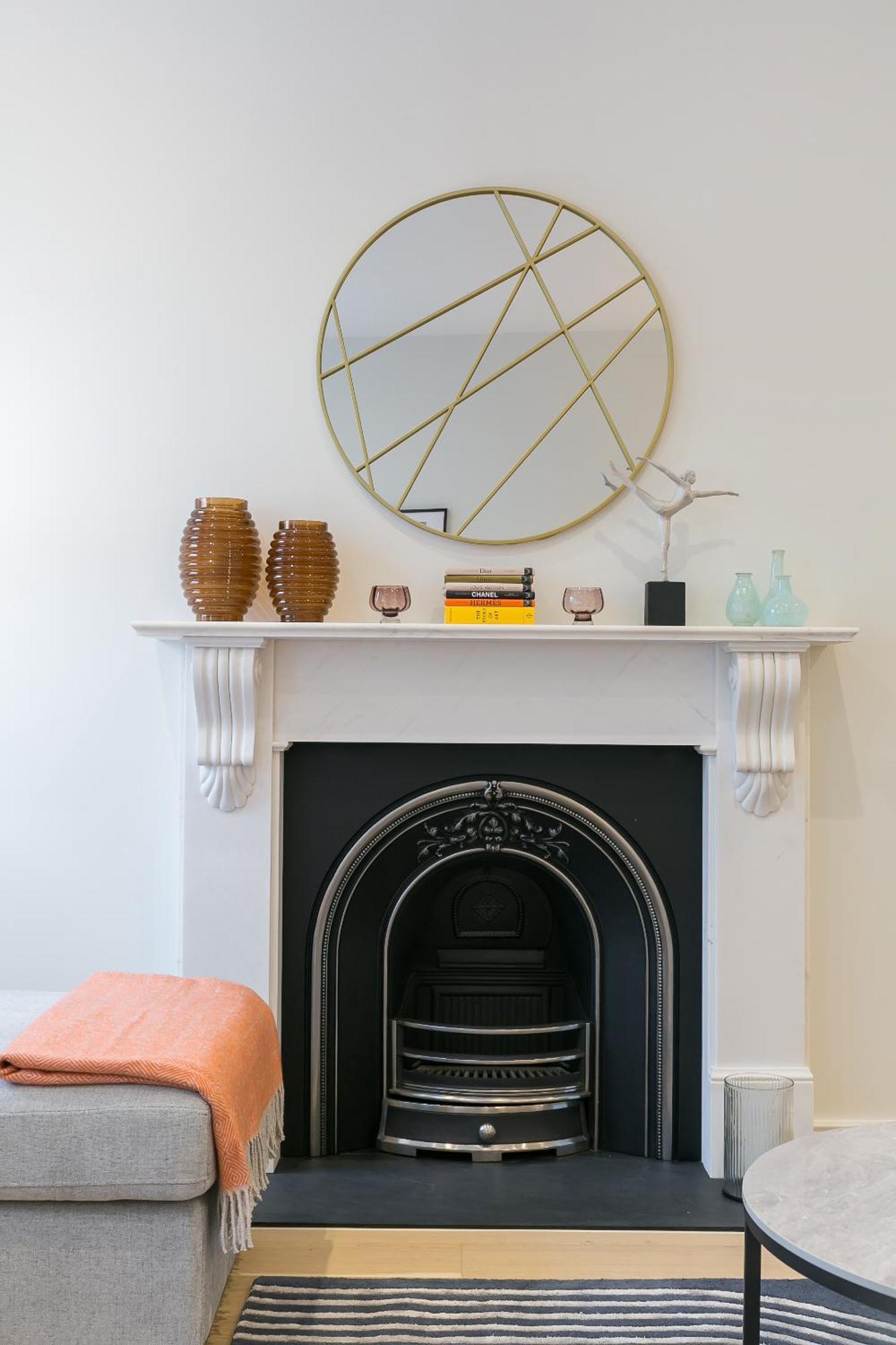 Urban Chic - Drury Apartment London