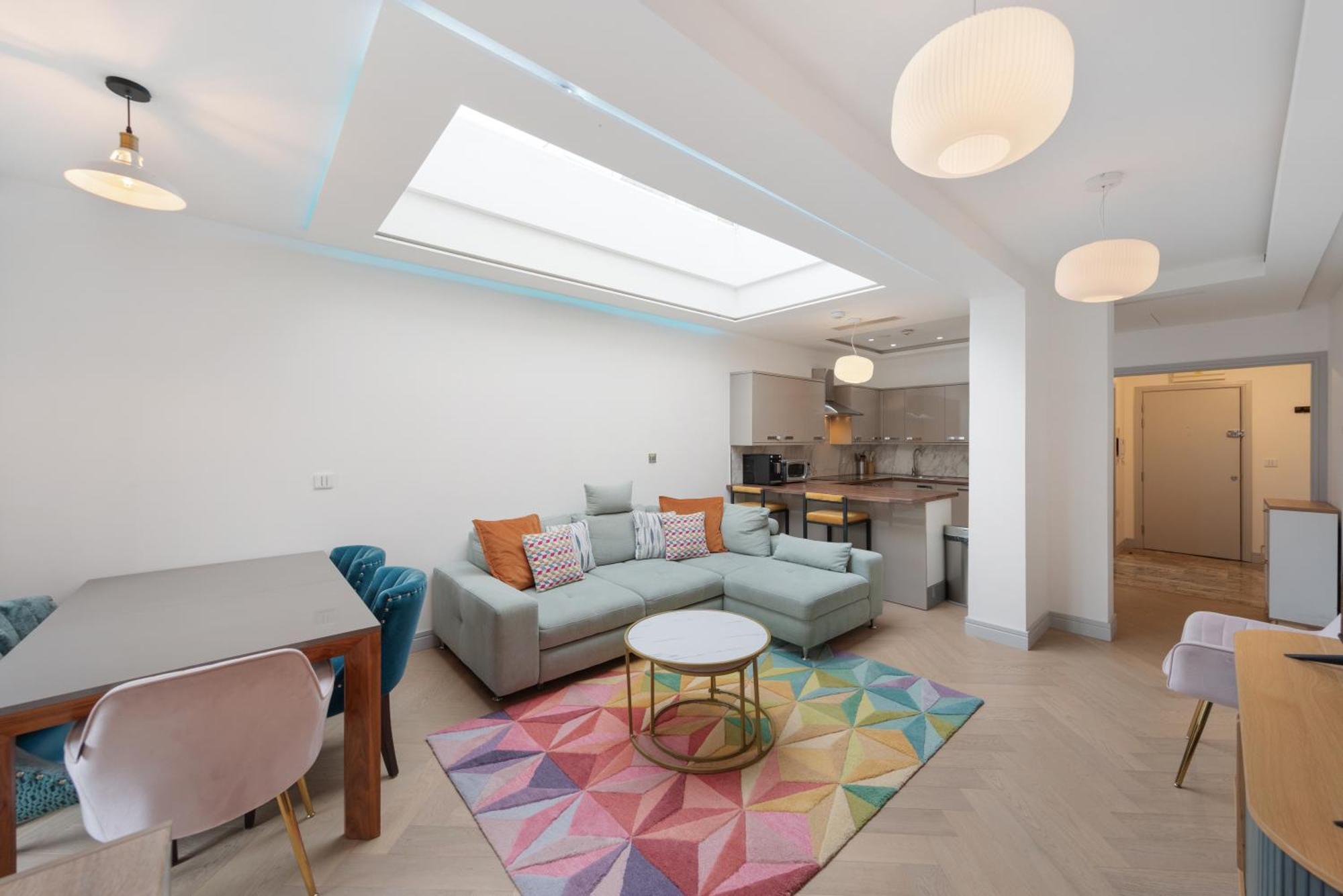 The Pearl - Luxury 5* With Park View Apartment *