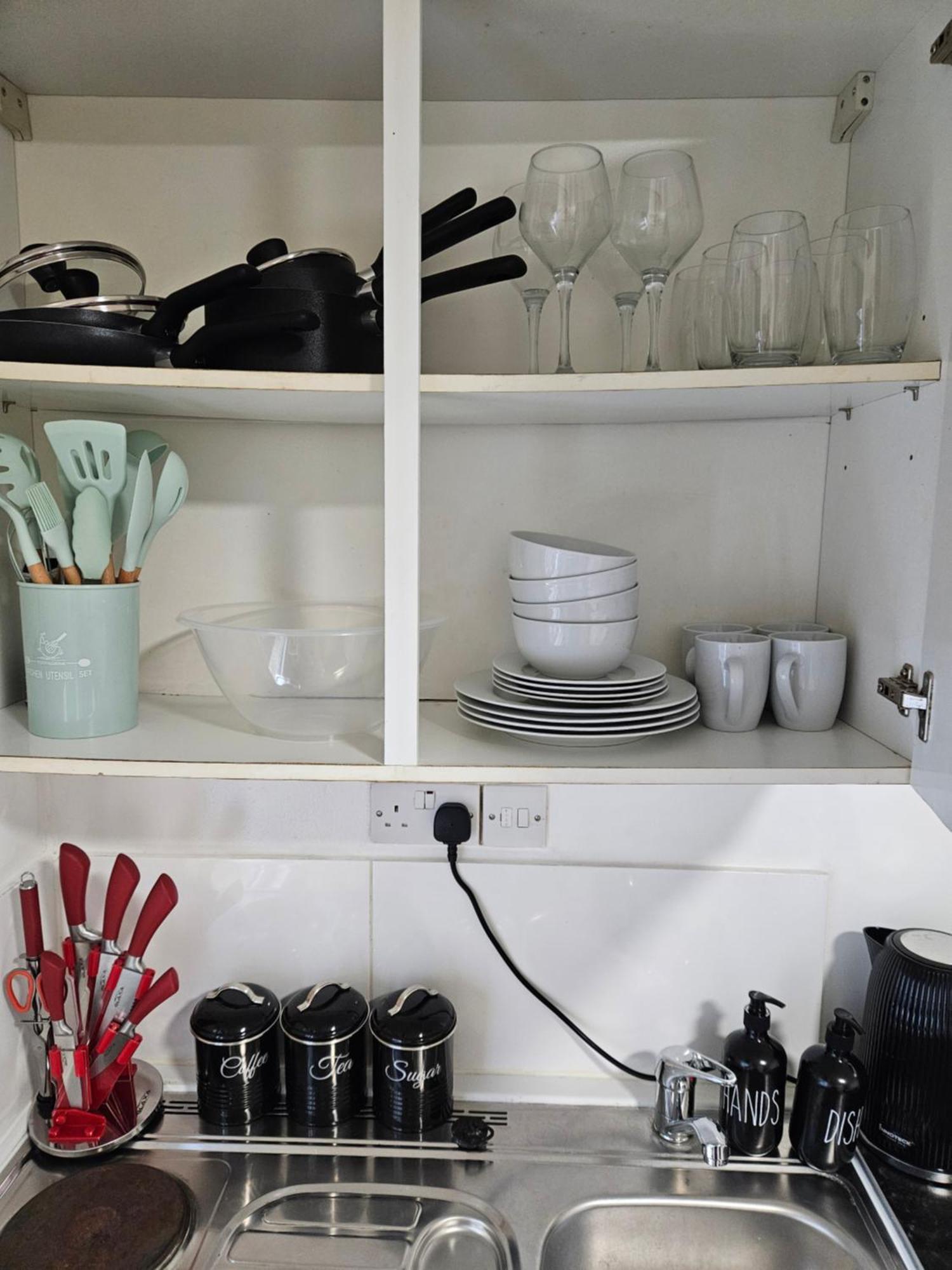 Appartement Tiny Studio, 30 Min To St. Pancras, North Londen