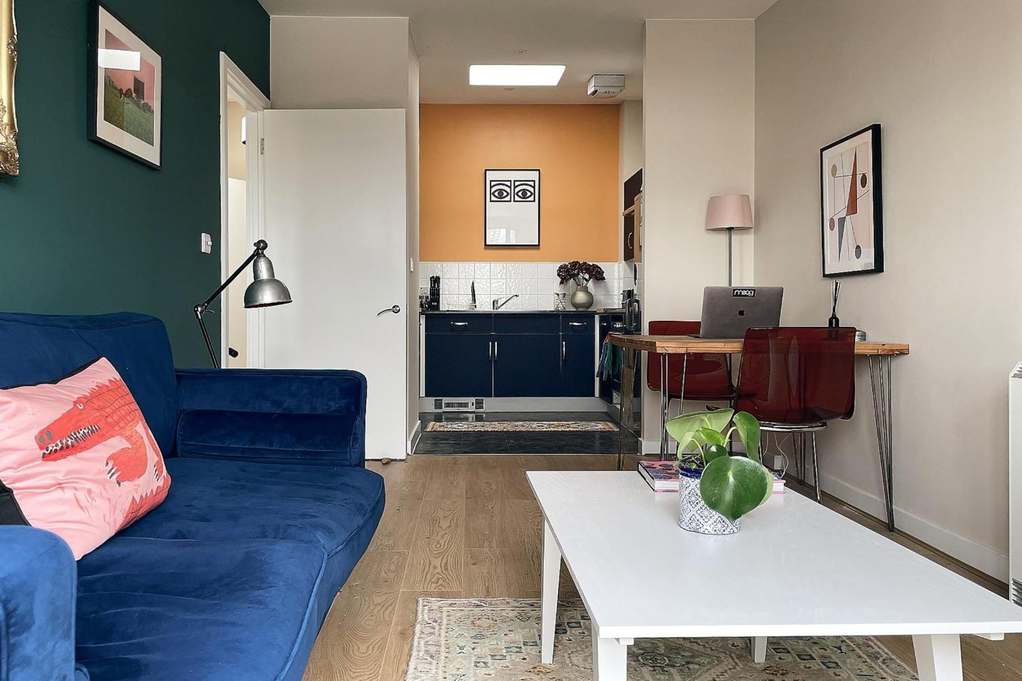 Apartment Sunny Shoreditch Oasis Canal Views & Urban Charm