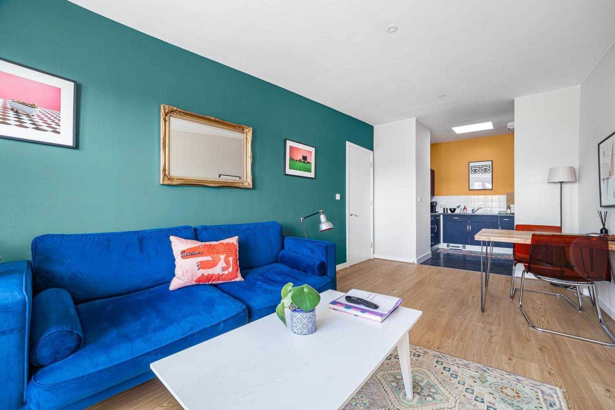 Apartment Sunny Shoreditch Oasis Canal Views & Urban Charm London