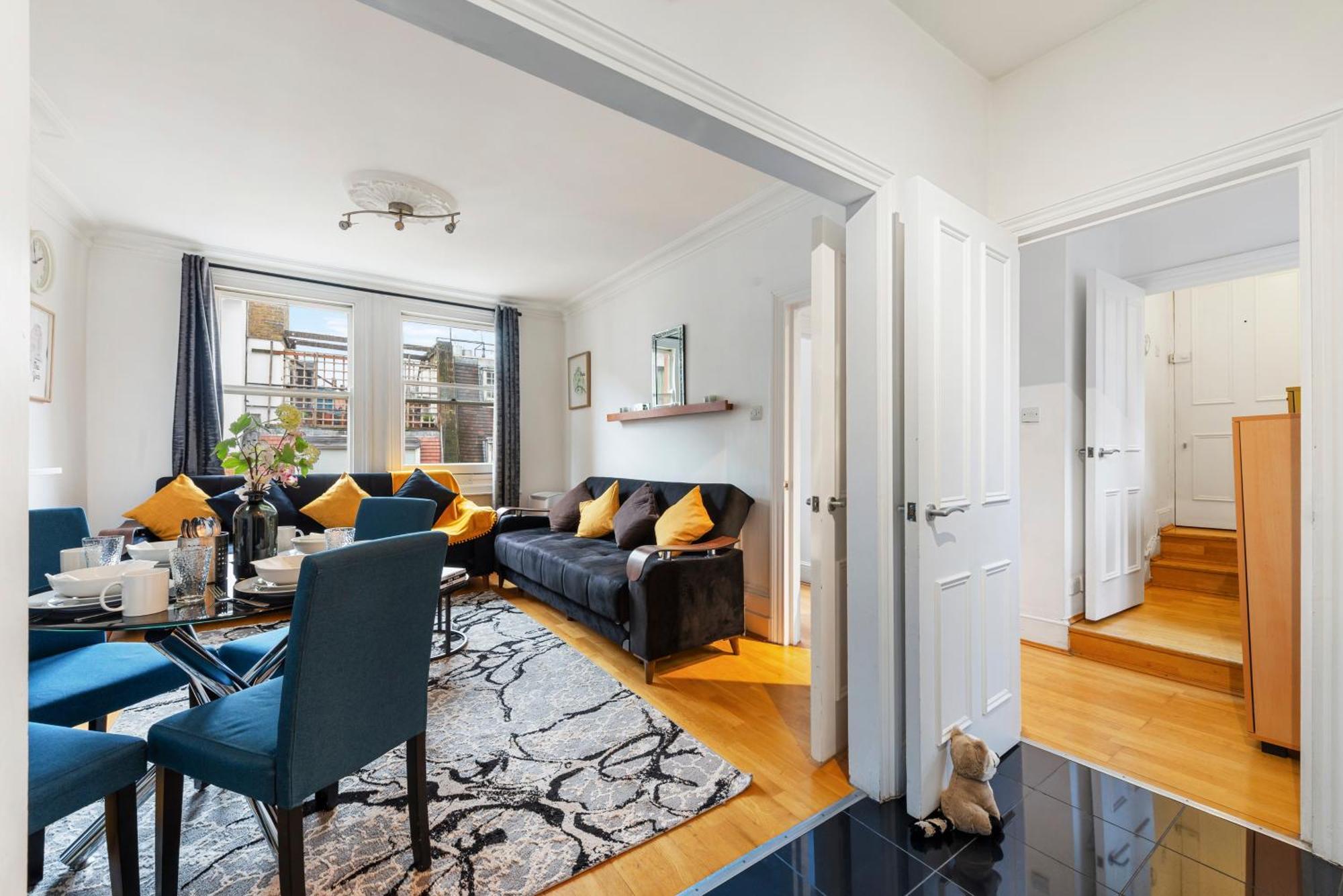 Modern Living In The Heart Of Covent Garden! 6bc Appartement Londen