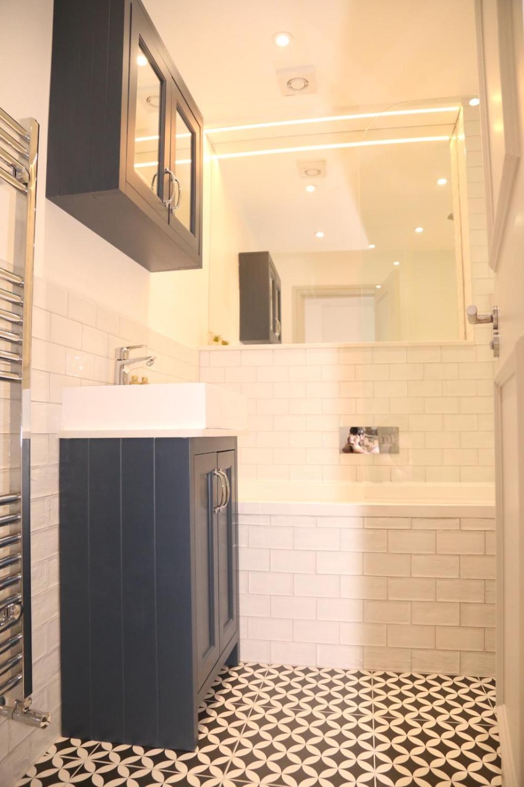 Star Edgware Road 2-bed Haven Apartment London