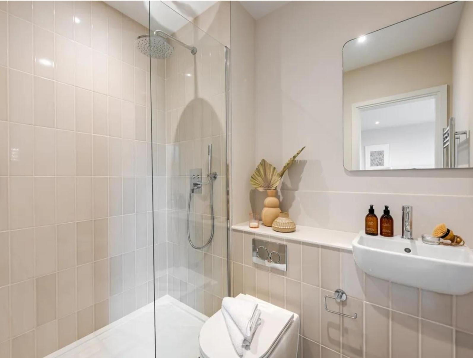 Appartement Kings Mews Elegance: City Sparrow's Premier 3-bedroom Residences *