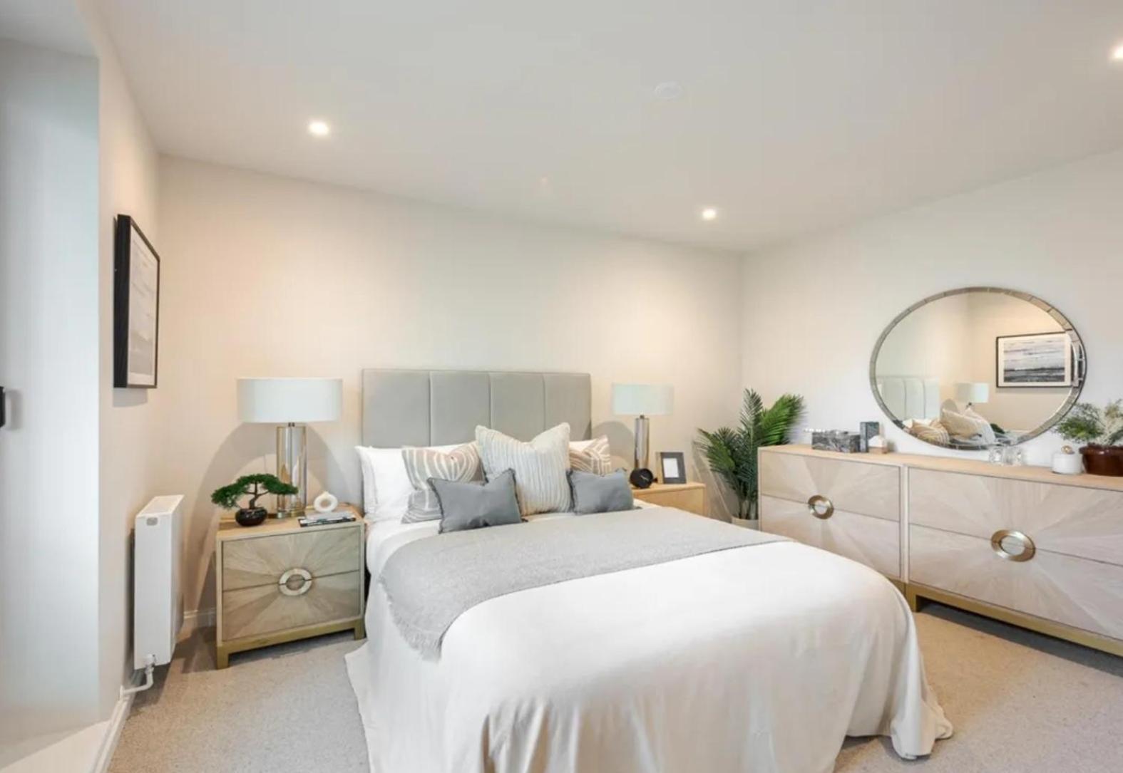 Kings Mews Elegance: City Sparrow's Premier 3-bedroom Residences * Londen