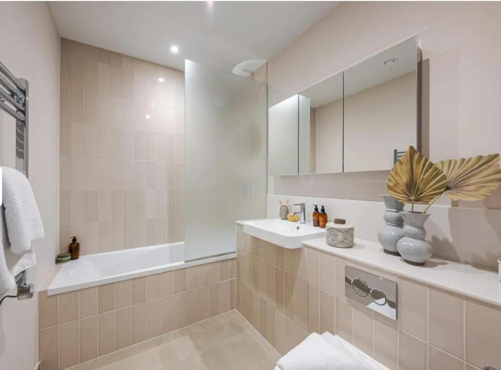 Kings Mews Elegance: City Sparrow's Premier 3-bedroom Residences Appartement Londen