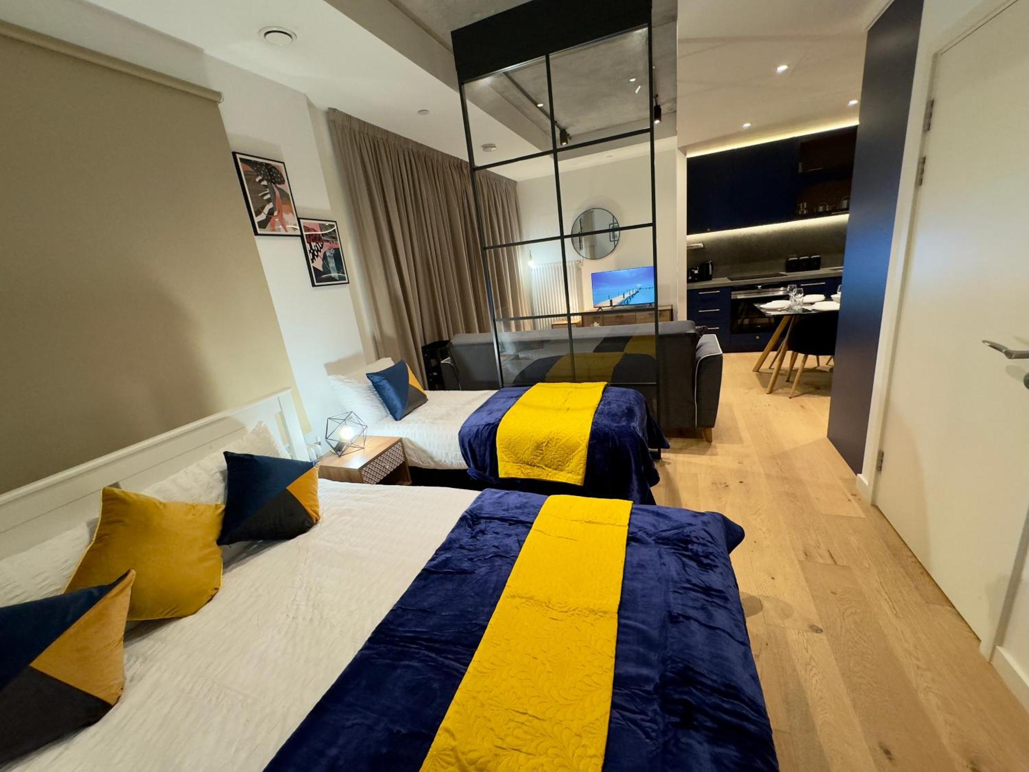 Amazing Cosy Apartment, Next To O2 Arena And Close To Excel, Secure Parking London