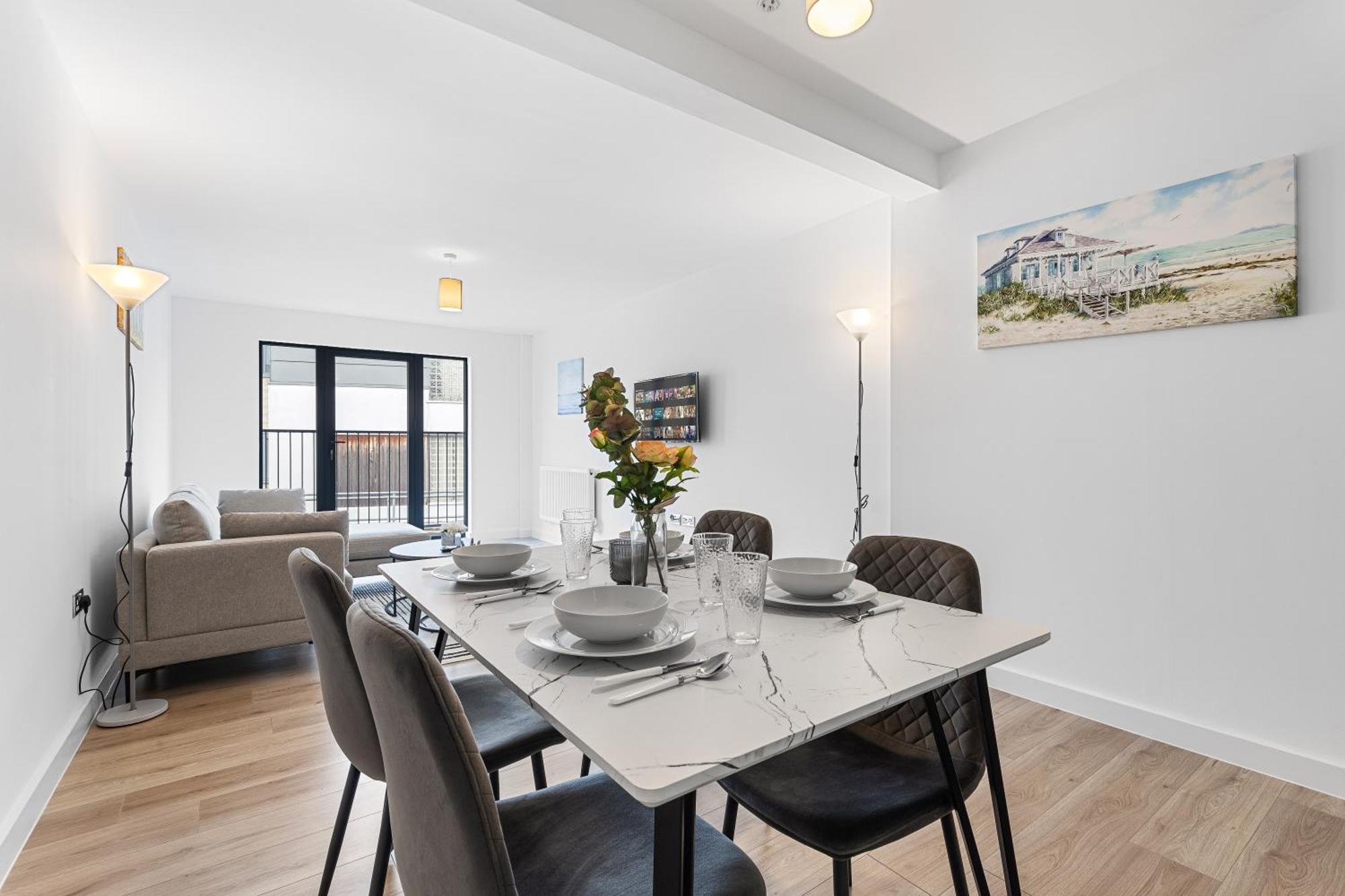 Three Bedroom In Heart Of Mr4 Londen