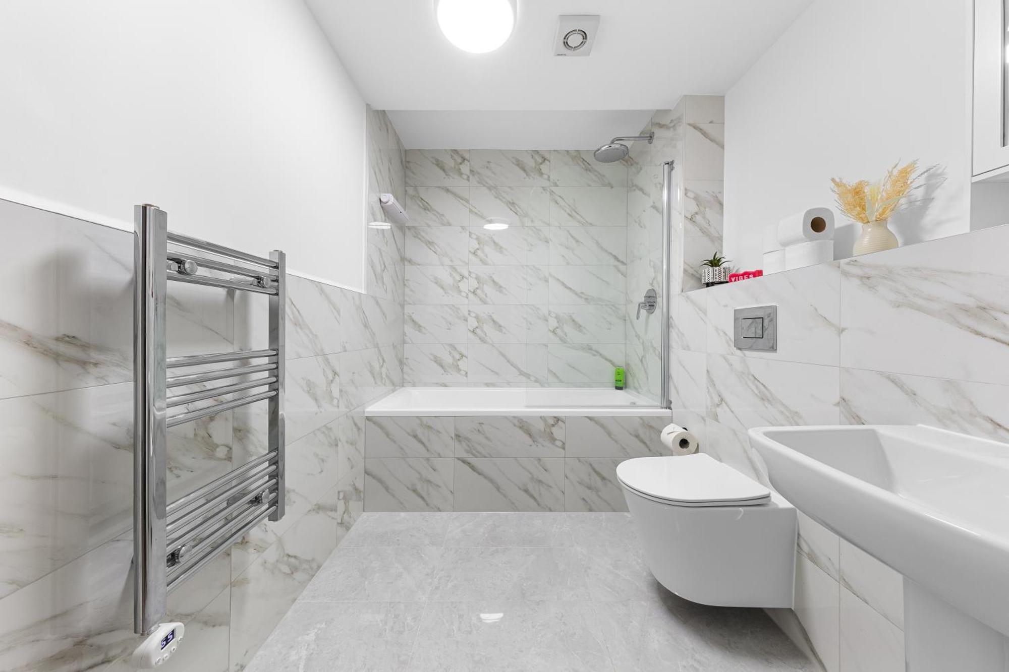 Appartement Three Bedroom In Heart Of Mr4