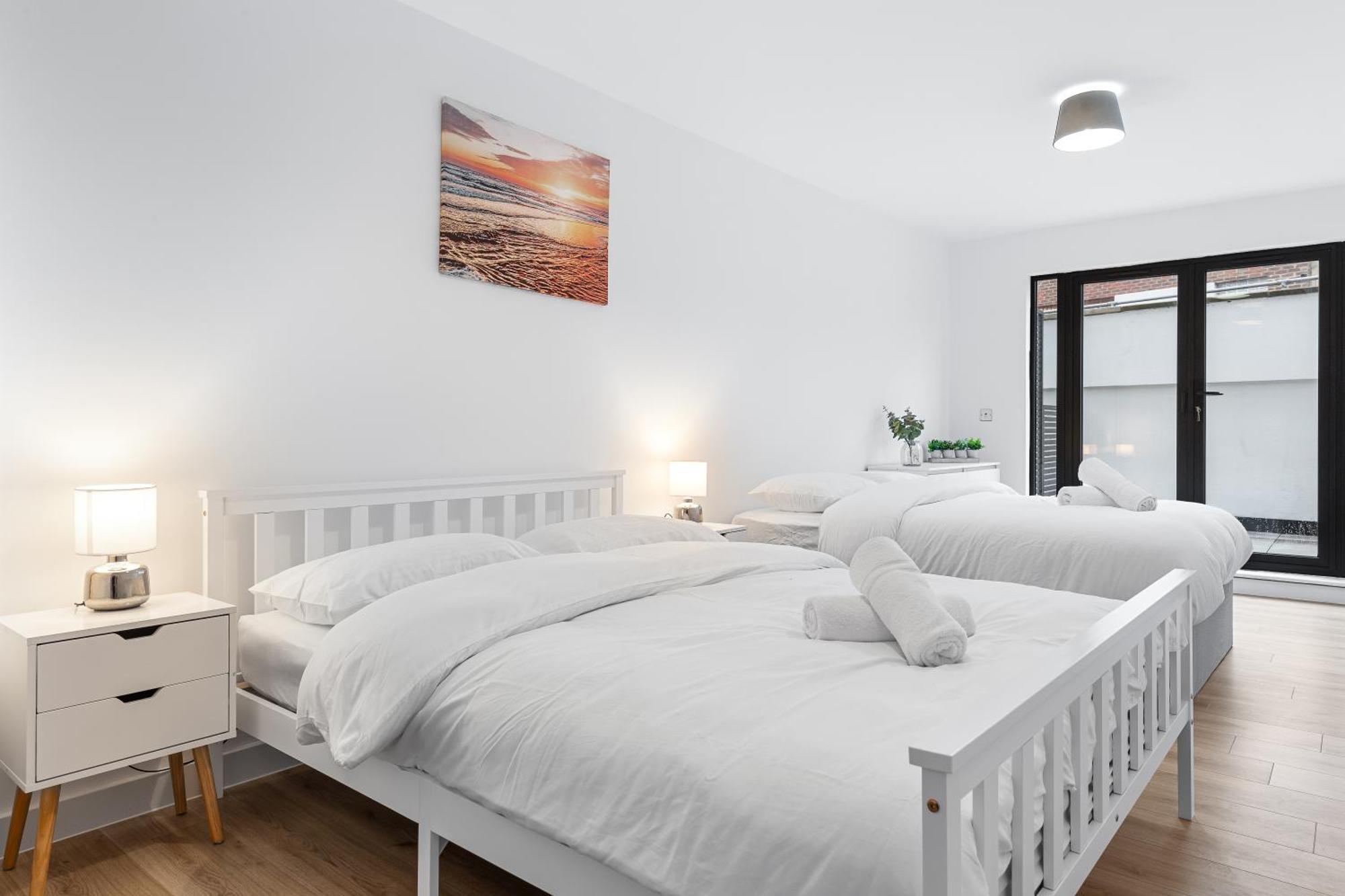 Three Bedroom In Heart Of Mr4 *