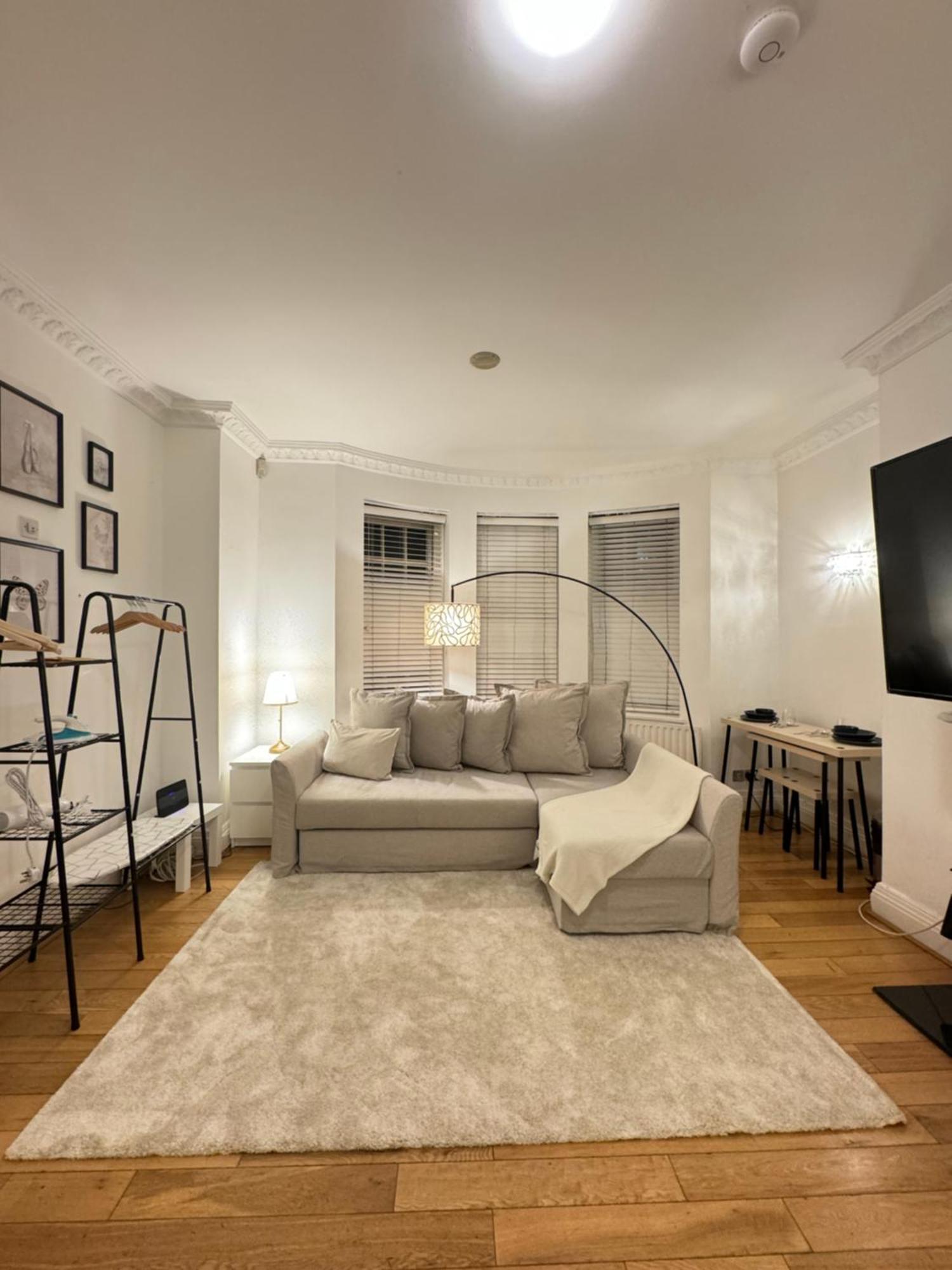 Hyde Park Corner House Homestay