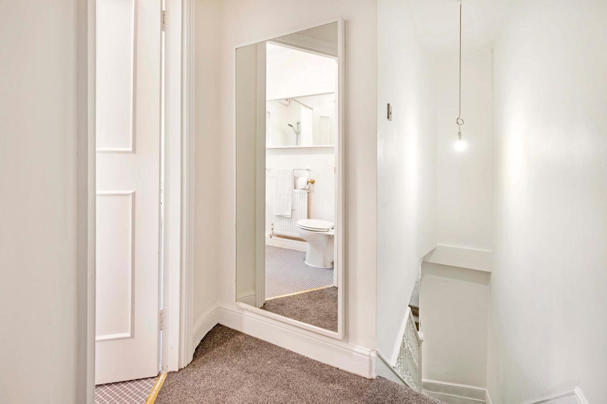 Appartement Beautiful Garden Flat Near Chelsea Londen