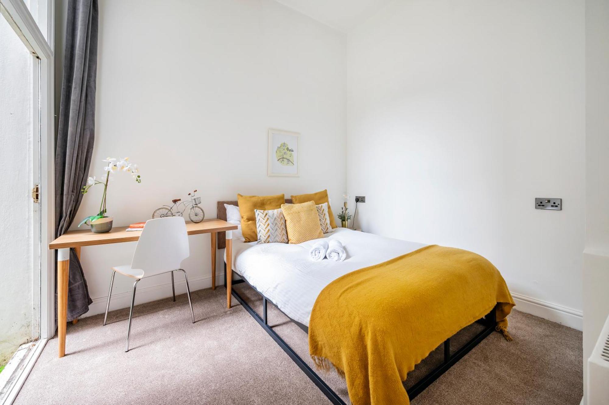 Appartement Beautiful Garden Flat Near Chelsea Londen