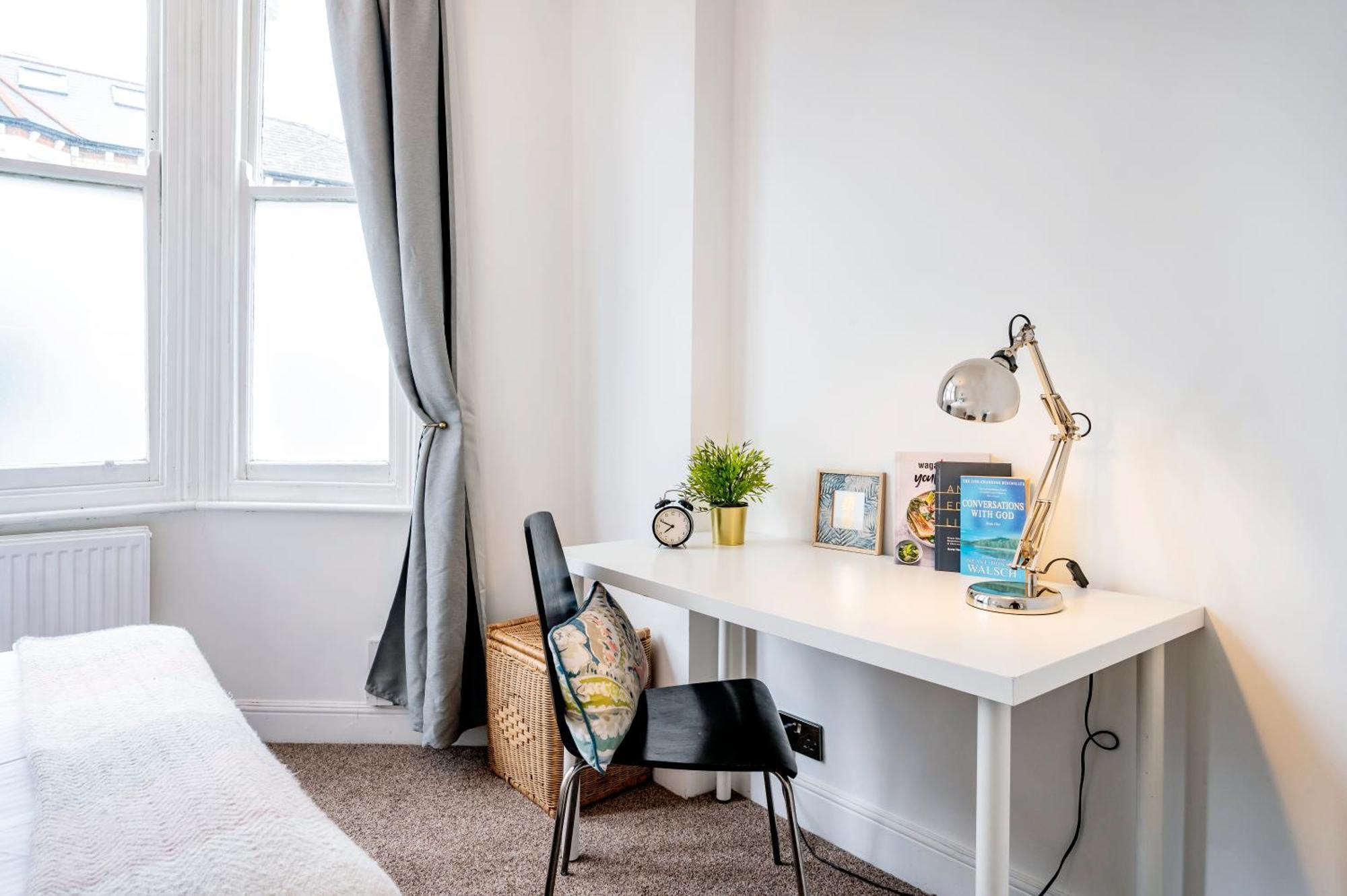 Beautiful Garden Flat Near Chelsea Appartement Londen