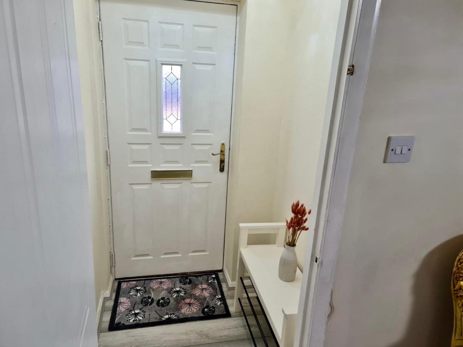 - Sleeps 4 - Parking - Garden - Petfriendly Сasa de vacaciones Londres