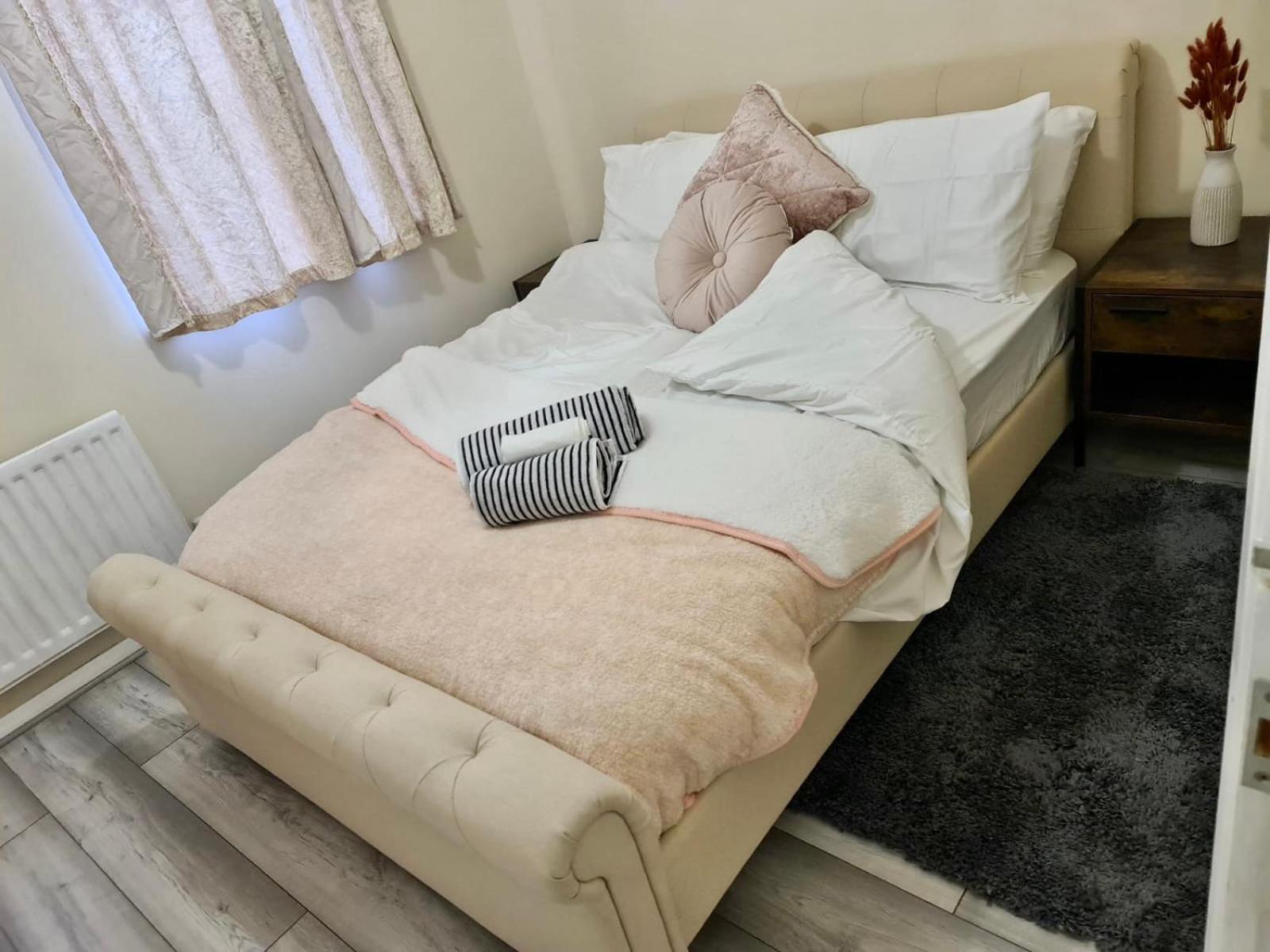 Сasa de vacaciones - Sleeps 4 - Parking - Garden - Petfriendly Londres