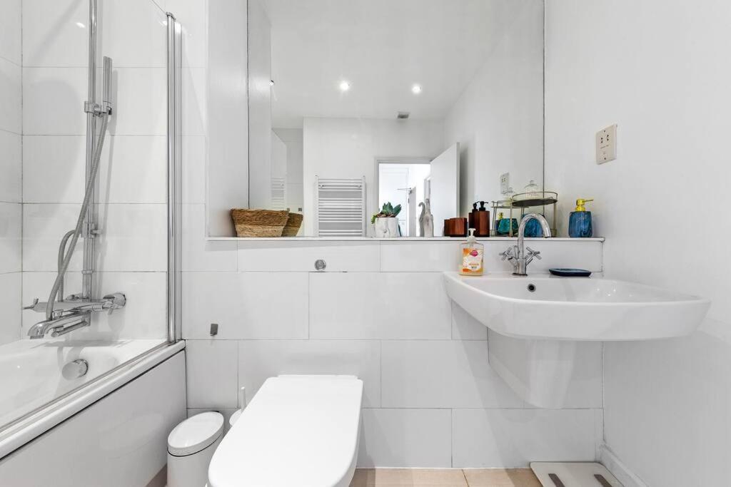 3 Bedroom Flat In Haymarket Sleeps 14 Hy1 Apartamento