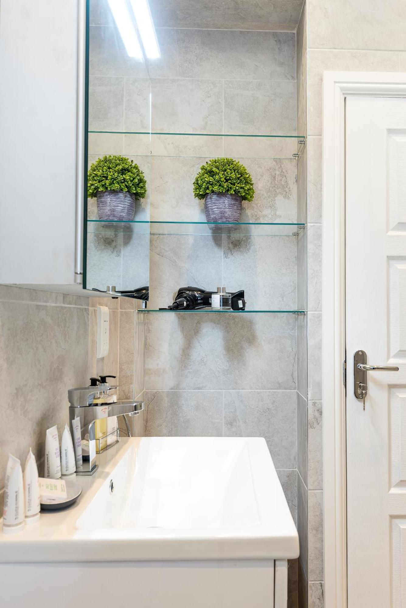 Appartement Casa Italia Near Kings Road In Chelsea With Wifi & Washing Machine