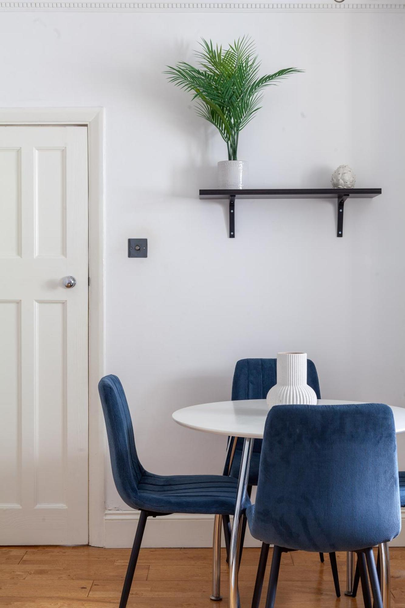 The Angel Collection Apartment *