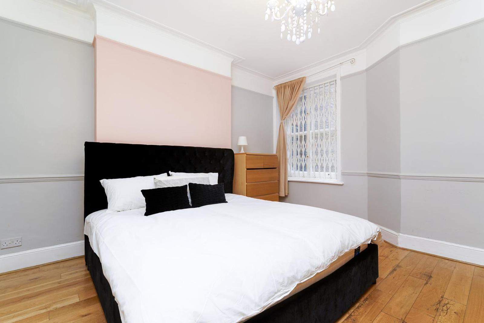 2 Bedroom Cosy Apartment